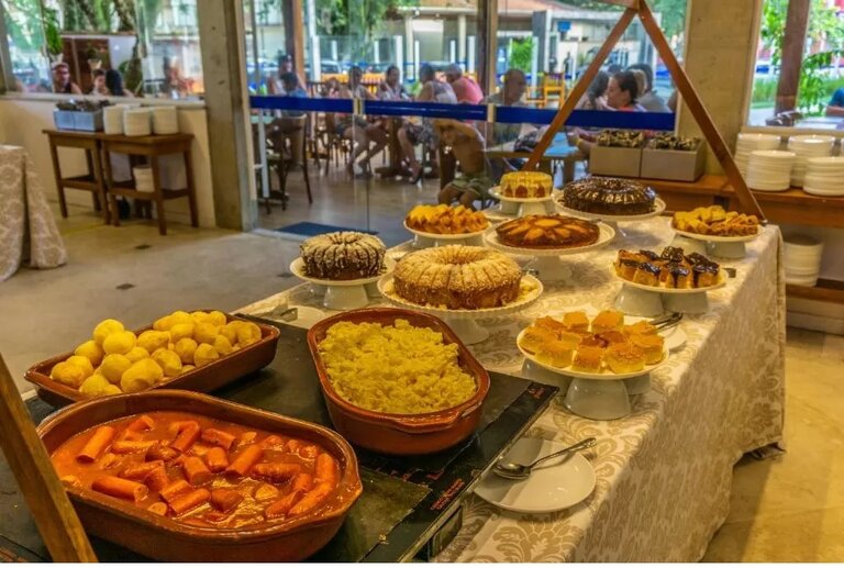 Café da manhã na pousada